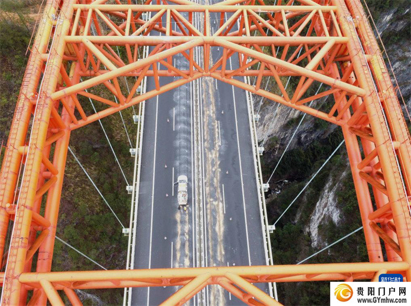 积极应对低温雨雪天气 保民生保安全(图1) 积极应对低温雨雪天气 保民生保安全(图1)