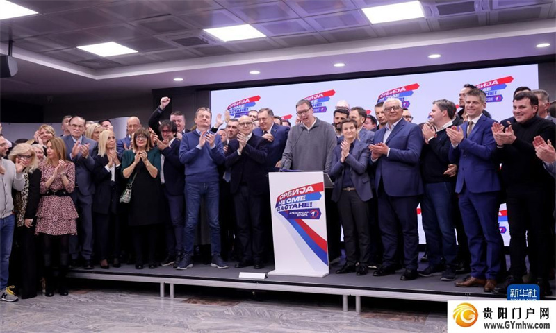 塞尔维亚总统宣布执政党党派联盟在议会选举中获胜(图3) 塞尔维亚总统宣布执政党党派联盟在议会选举中获胜(图3)