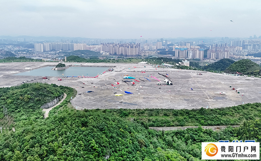 2024年贵阳白云国际风筝会暨全国风筝邀请赛举行(图1) 2024年贵阳白云国际风筝会暨全国风筝邀请赛举行(图1)