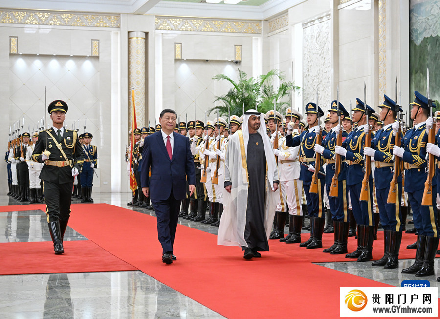 习近平同阿联酋总统穆罕默德会谈(图1) 习近平同阿联酋总统穆罕默德会谈(图1)