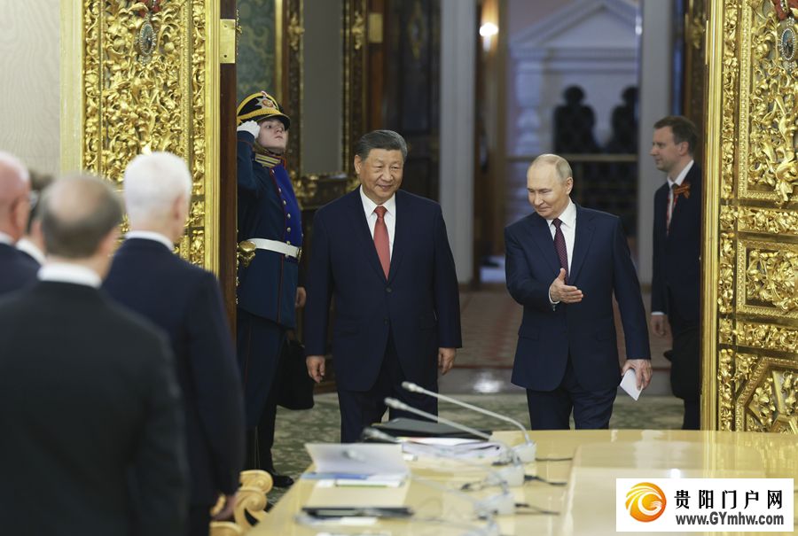 习近平同俄罗斯总统普京会谈(图4) 习近平同俄罗斯总统普京会谈(图4)