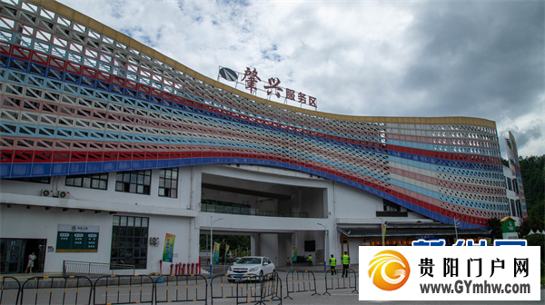 肇兴特色服务区宣传推广活动绽放民族风情(图5) 肇兴特色服务区宣传推广活动绽放民族风情(图5)