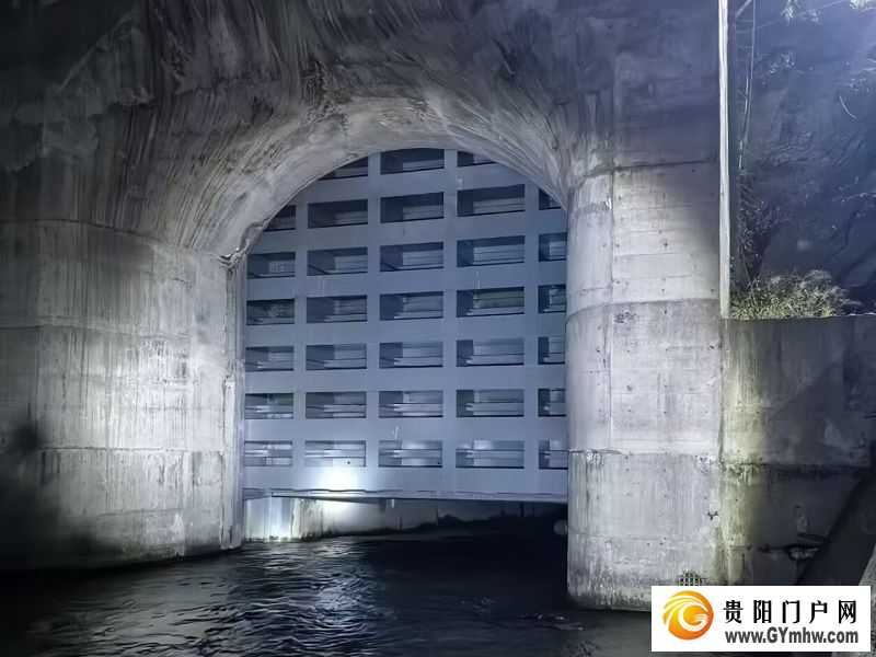 望谟县油啥水库工程正式下闸蓄水(图2) 望谟县油啥水库工程正式下闸蓄水(图2)